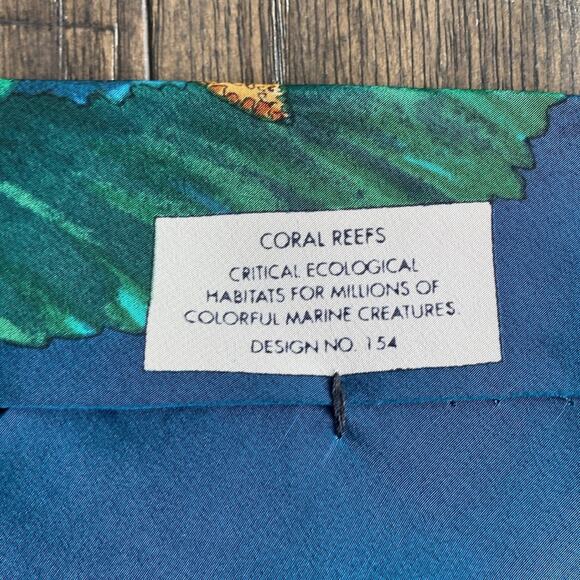 WORLD WILDLIFE FUND Coral Reefs Tie - Picture 5 of 5